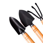 ⁦مجموعة أدوات يدوية للحدائق مكونة من 3 قطع⁩ - الصورة ⁦2⁩